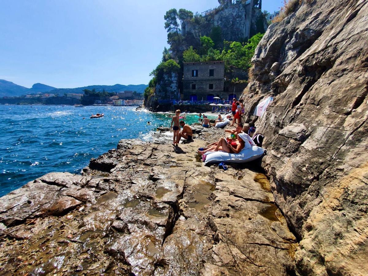 Hostel & Glamping Santa Fortunata Sorrento Kültér fotó
