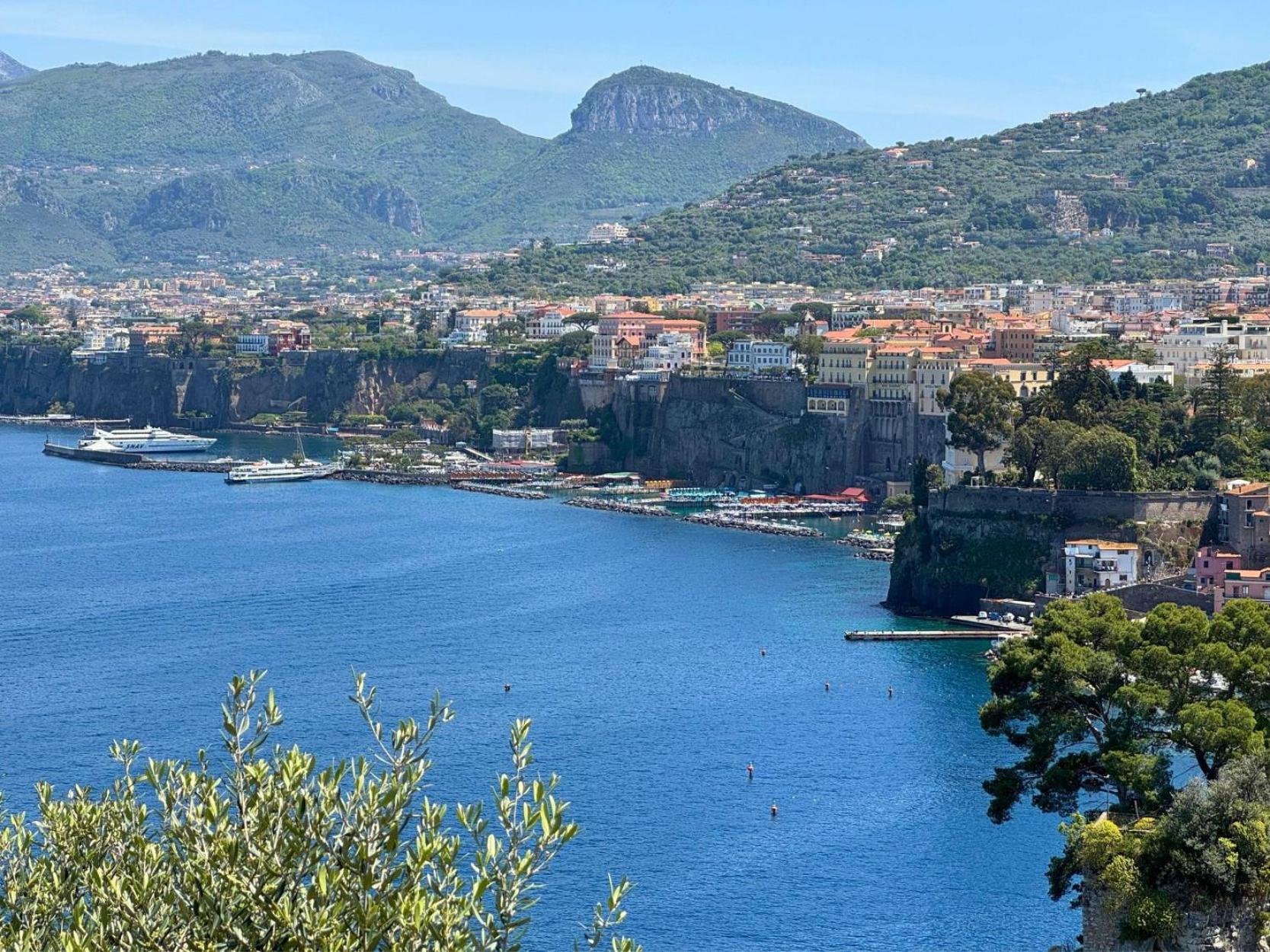Hostel & Glamping Santa Fortunata Sorrento Kültér fotó