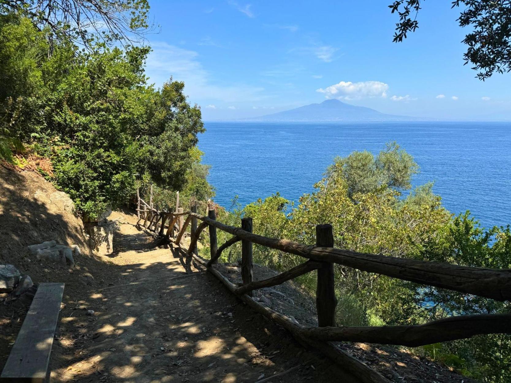 Hostel & Glamping Santa Fortunata Sorrento Kültér fotó